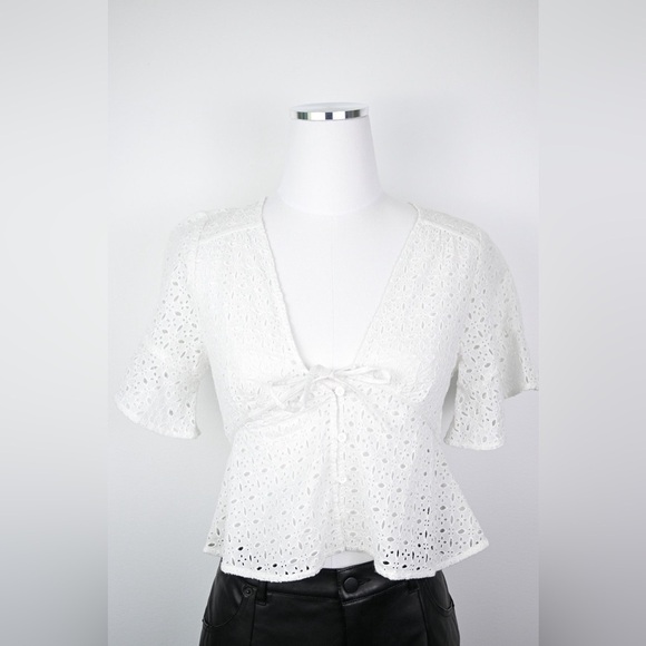 Madewell Front Tie Eyelet Blouse NWT - Picture 9 of 10